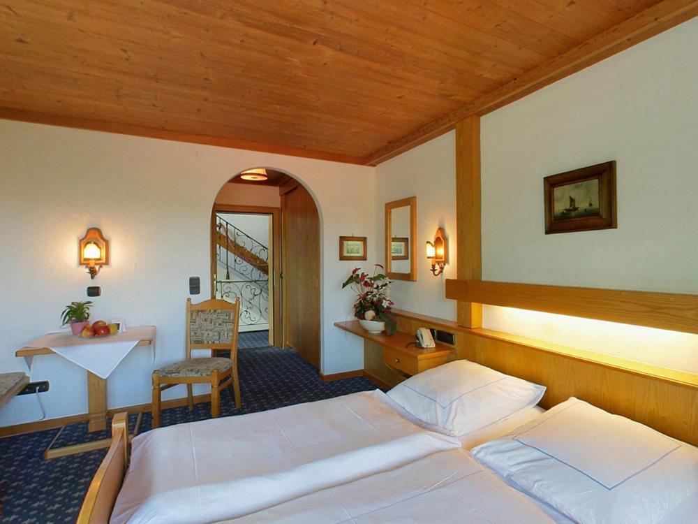 Hotel Alpina Hagnau Bilik gambar