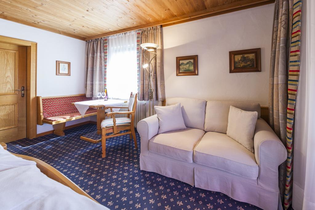 Hotel Alpina Hagnau Luaran gambar